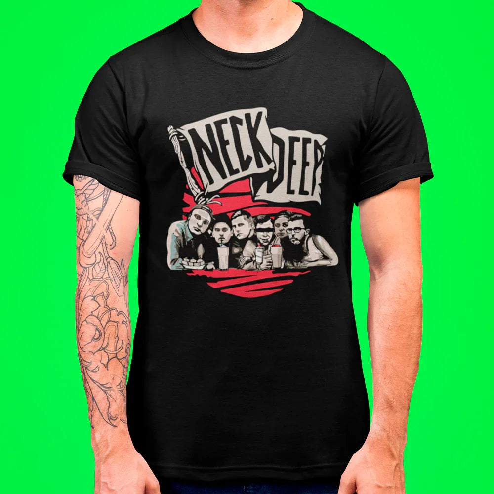 Camiseta Básica Neck Deep Flag