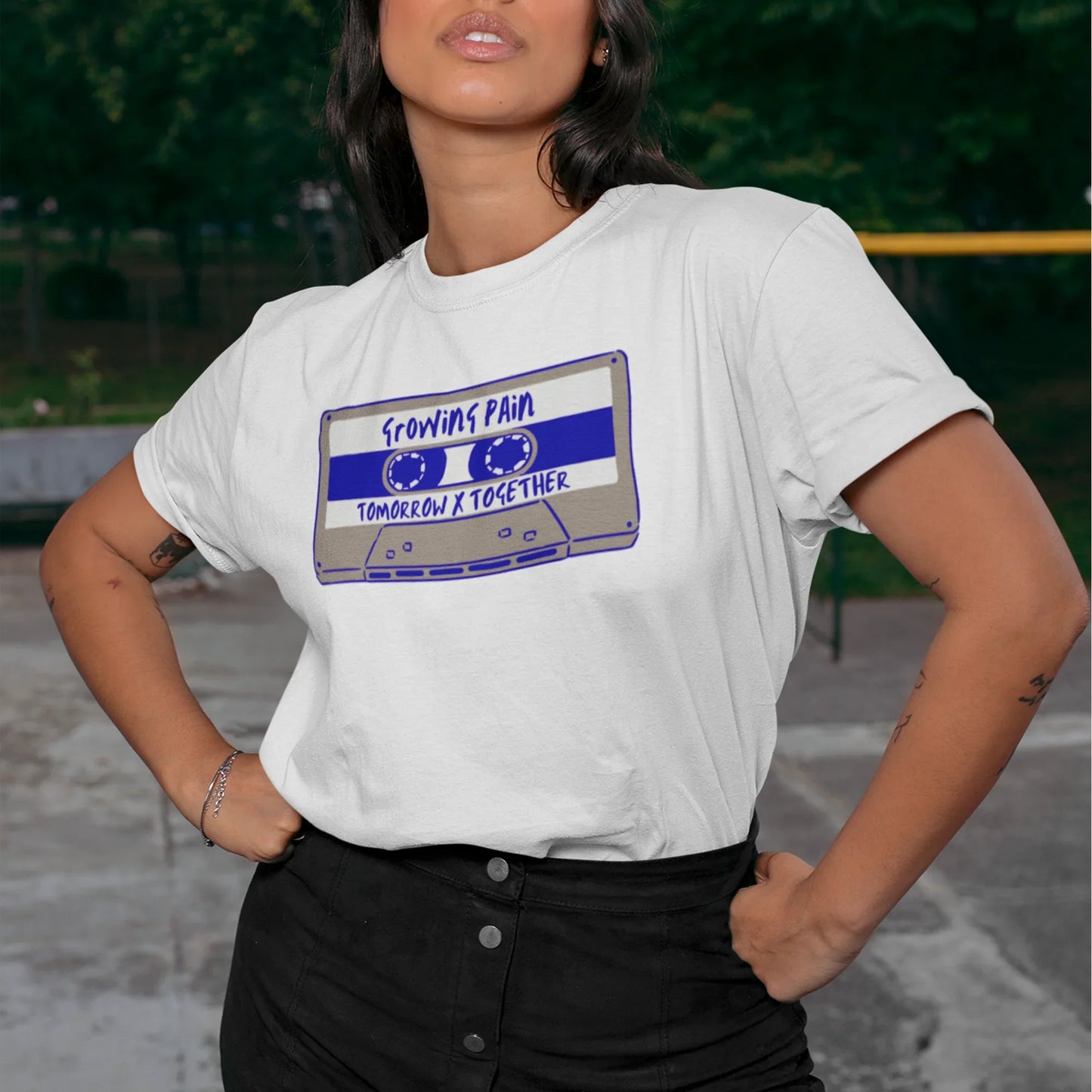Camiseta Básica TXT Chasing That Feeling