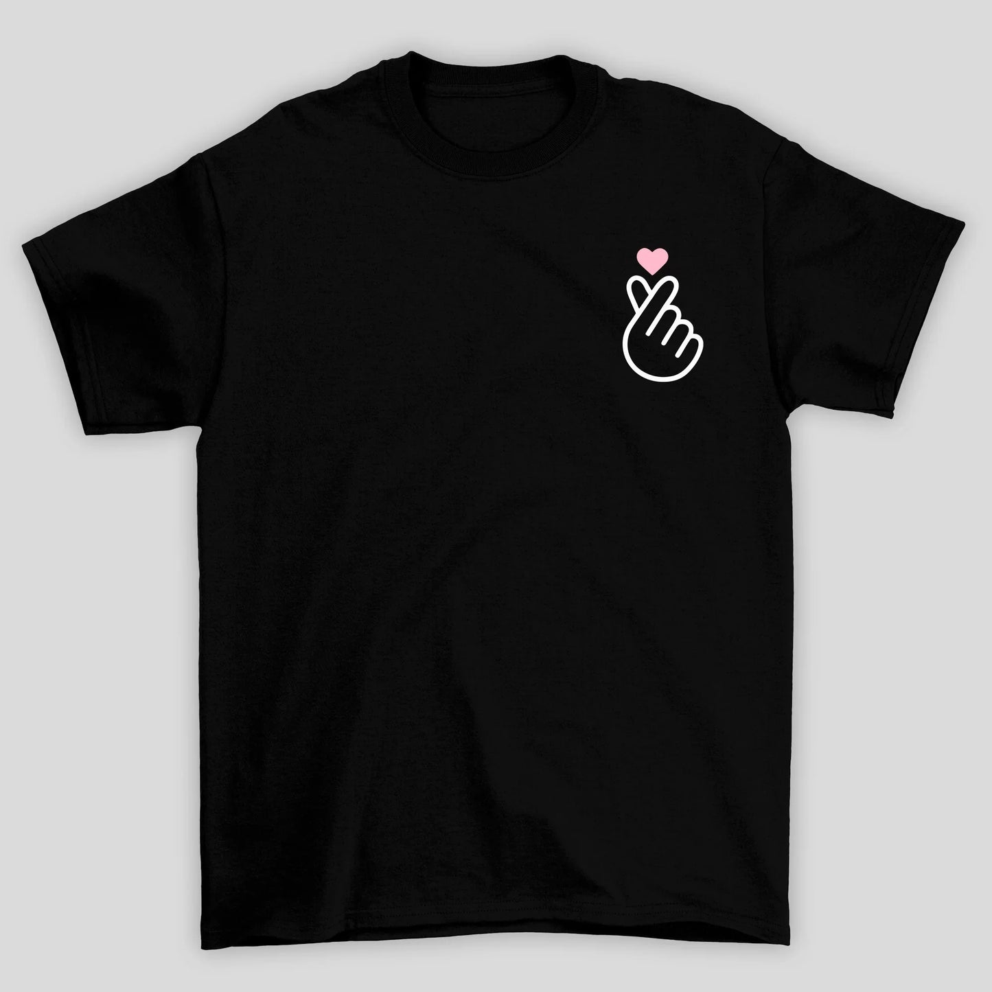 Camiseta Básica BTS Finger Heart
