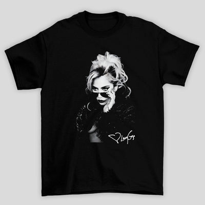 Camiseta Básica Lady Gaga Foto Preto e Branca