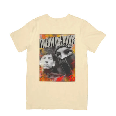Camiseta Básica Twenty One Pilots Clancy Graphic Pérola