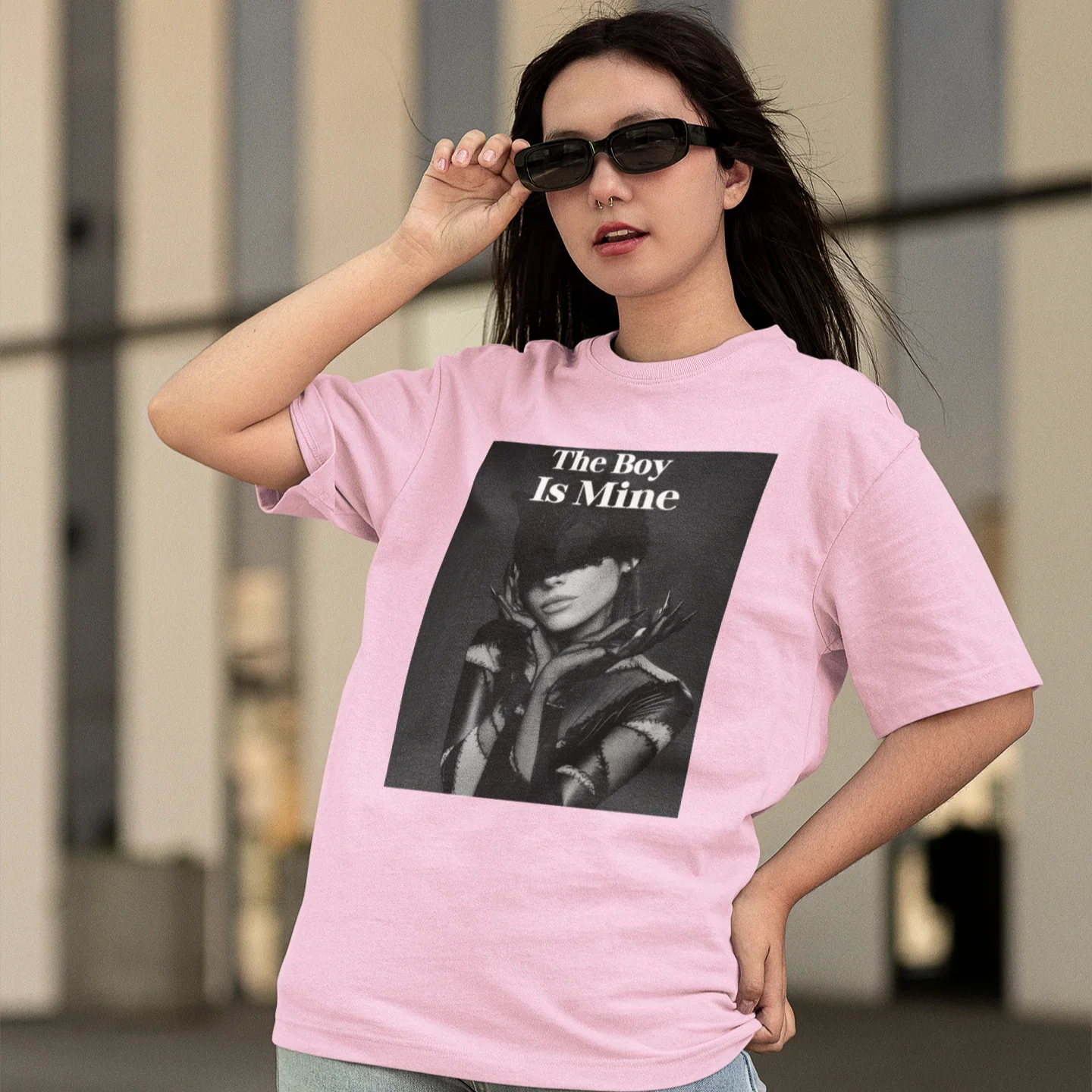 Camiseta Básica Ariana Grande T.B.I.M -Rosa Bebê