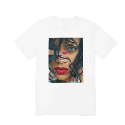 Camiseta Básica Rihanna Beauty