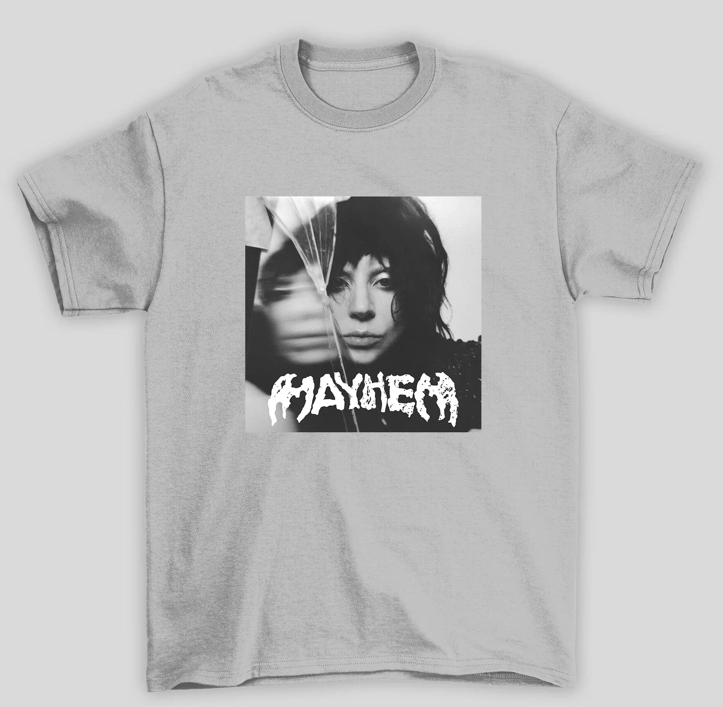 Camiseta Básica Lady Gaga Mayhem Album Cover- cinza