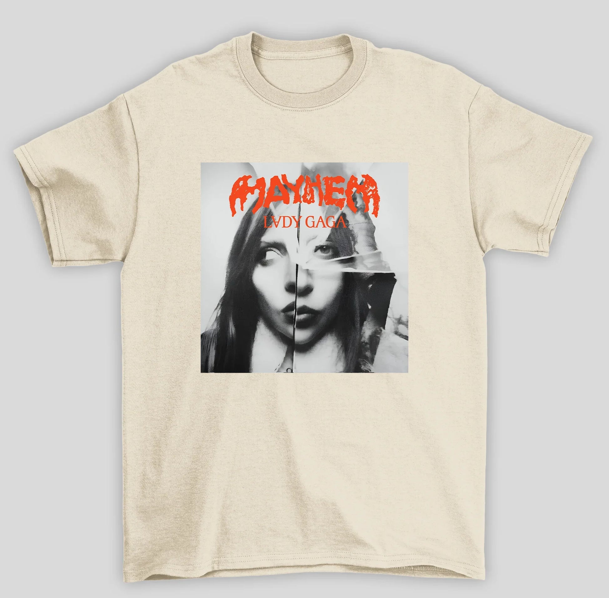 Camiseta Básica Lady Gaga Mayhem Alternative Cover- pérola