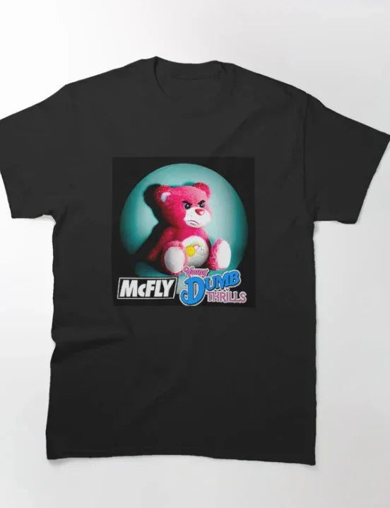 Camiseta Básica McFLY Young Dumb Thrills - preto