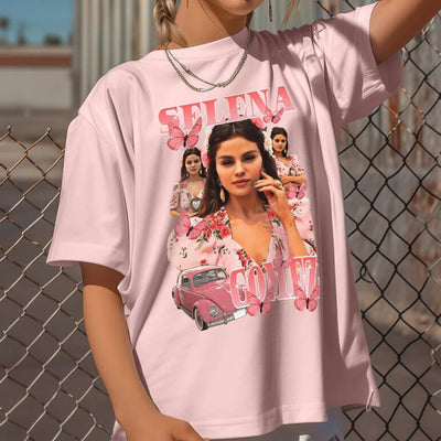 Camiseta Básica Selena Gomez Butterfly - rosa bebê
