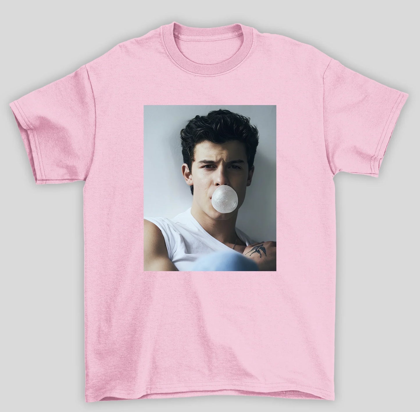 Camiseta Básica Shawn Mendes Bubble - rosa bebê