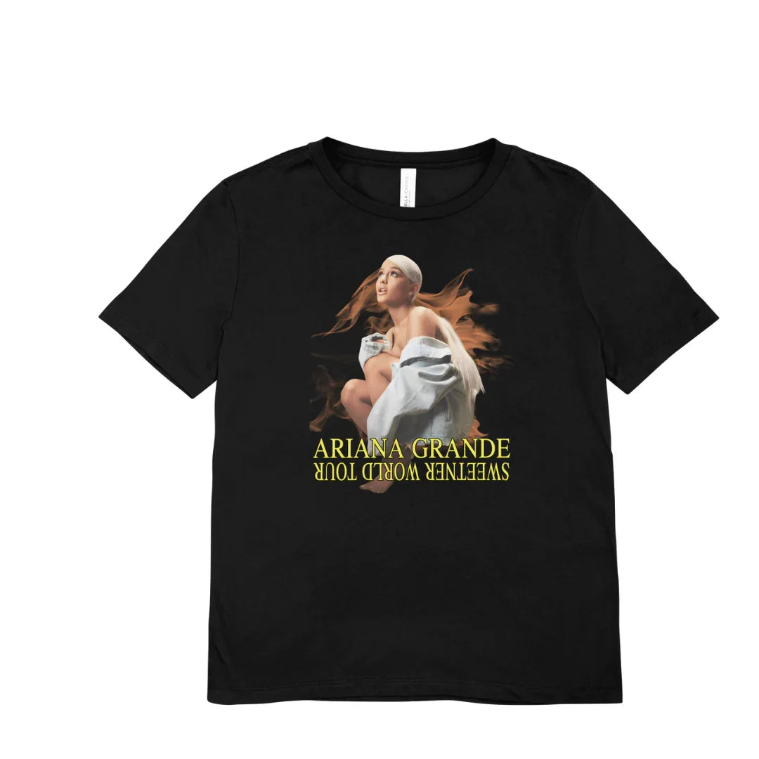 Camiseta Básica Ariana Grande Sweetener World Tour - Preto