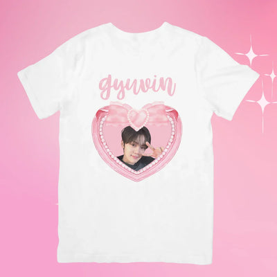 Camiseta Básica Zerobaseone Gyuvin-BRANCO