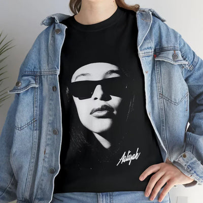 Camiseta Básica Aaliyah Vintage-PRETO