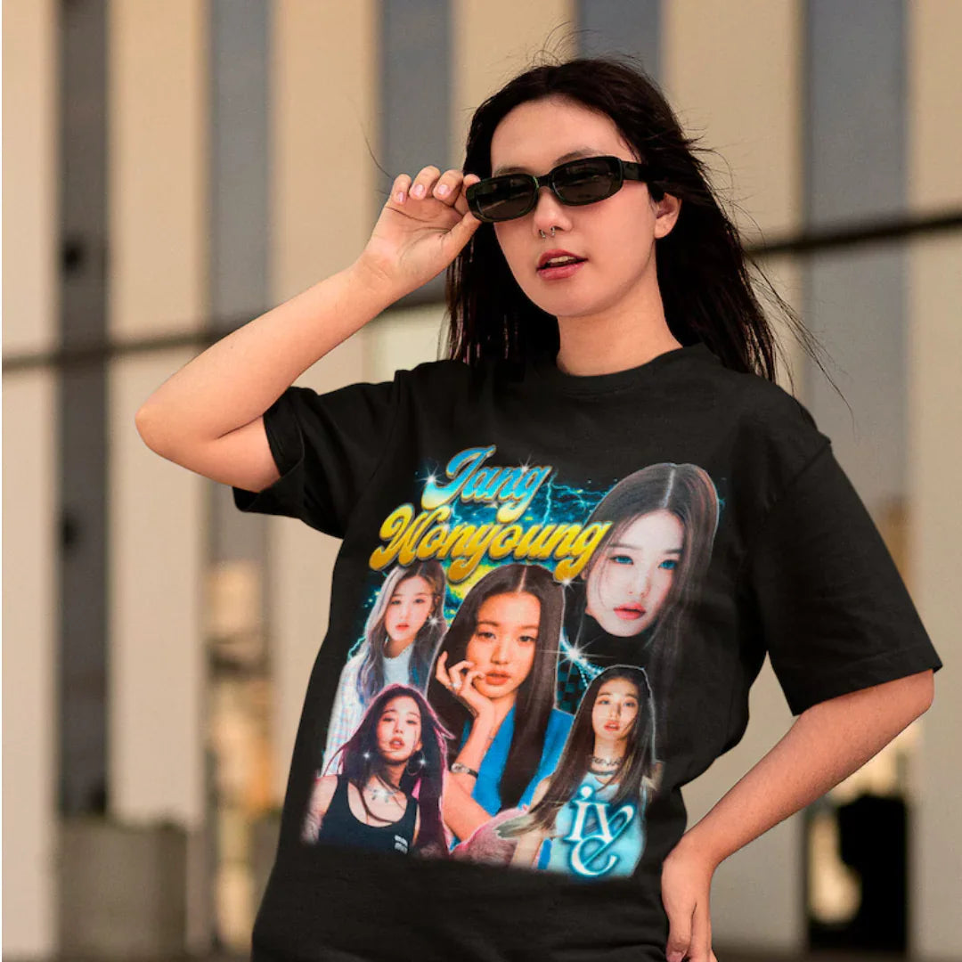 Camiseta Básica Ive Wonyoung Retro 90s - preto