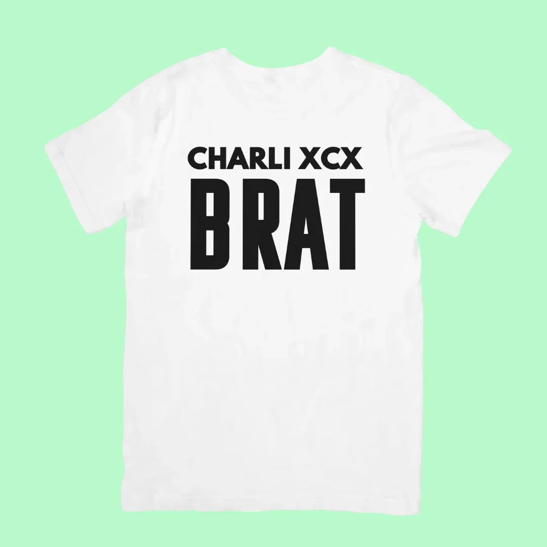Camiseta Básica Charli XCX Brat Branco