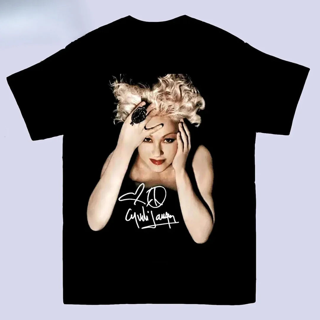 Camiseta Básica Cyndi Lauper Signature - Preto