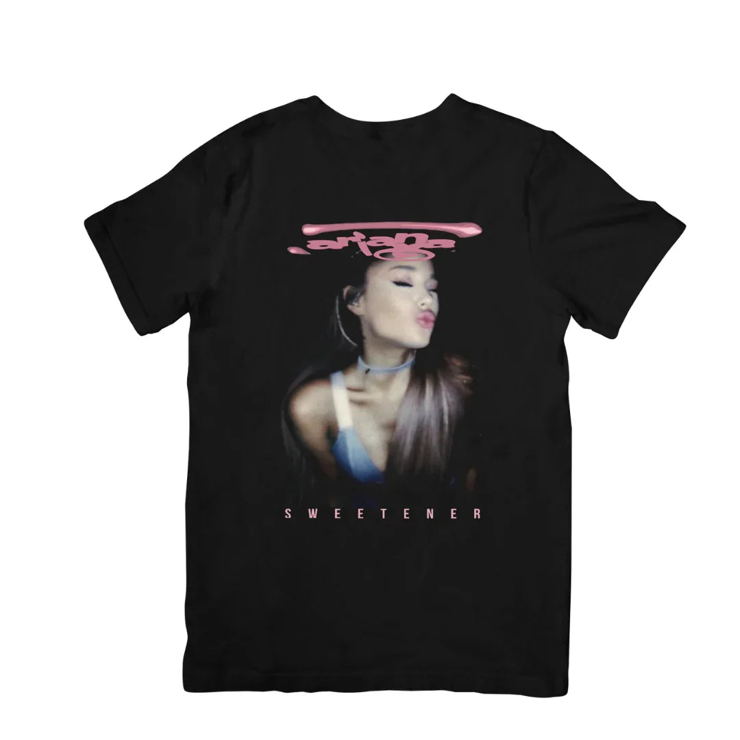 Camiseta Básica Ariana Grande Sweetener - Preto
