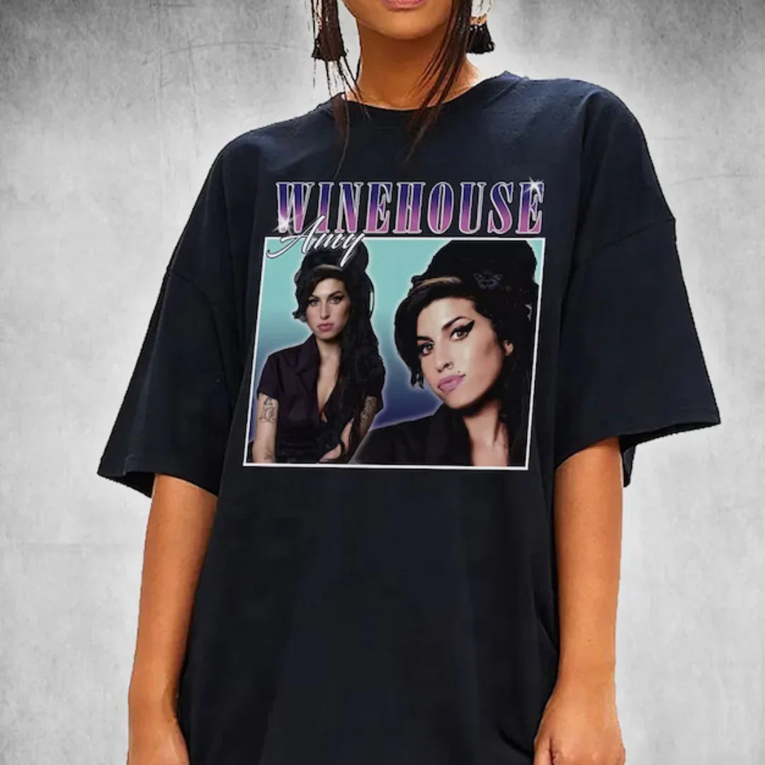Camiseta Básica Amy Winehouse Graphic - Preto
