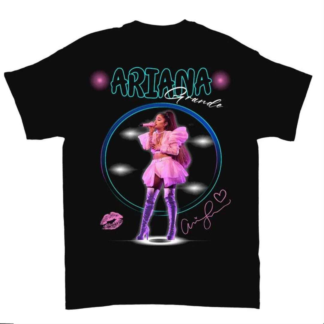 Camiseta Básica Ariana Grande Graphic Vintage - Preto