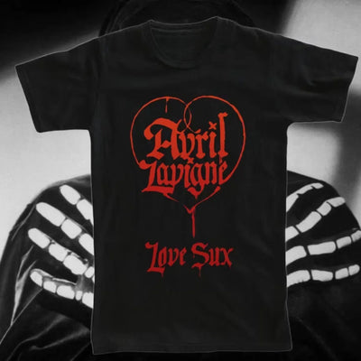 Camiseta Básica Avril Lavigne Love Sux