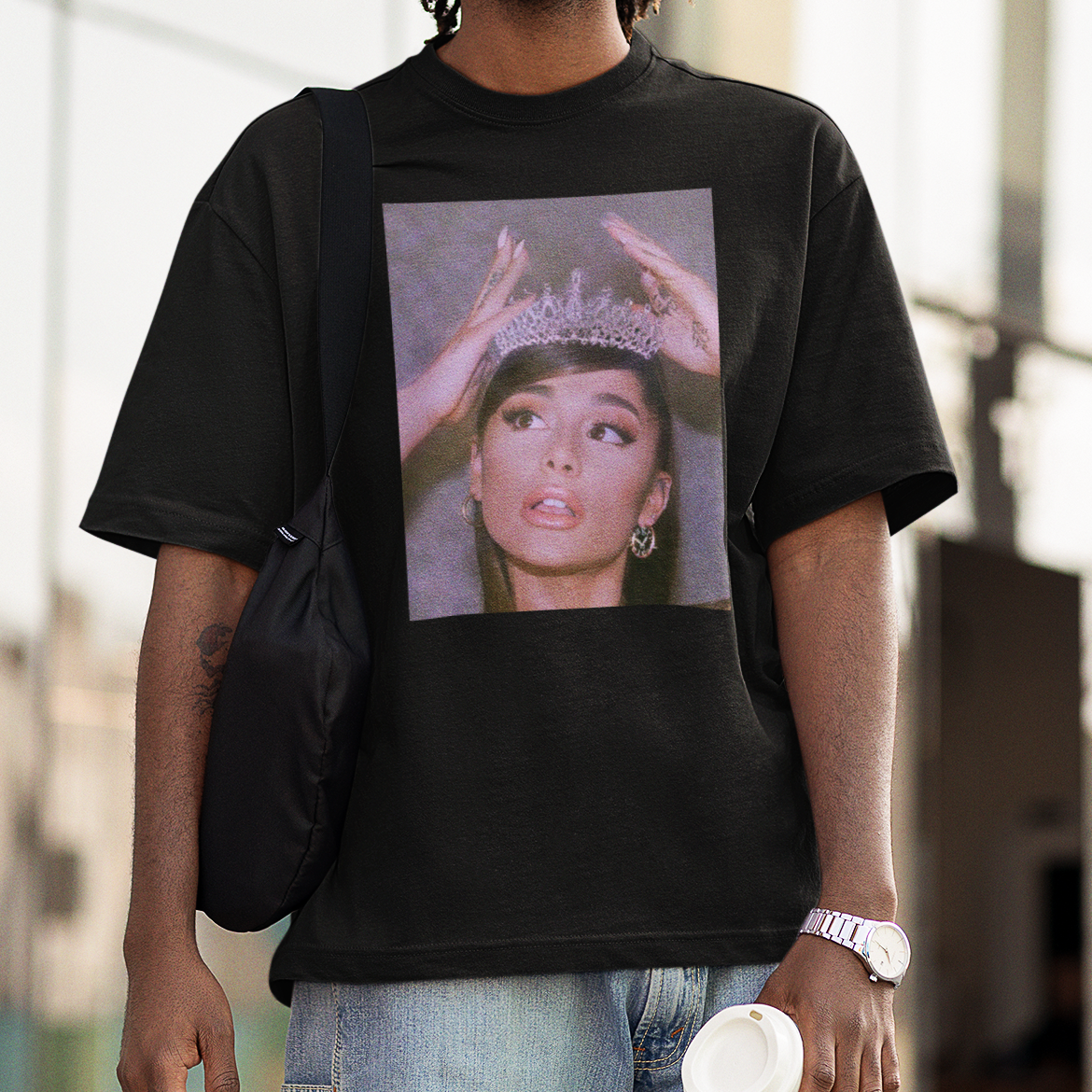 Camiseta Básica Ariana Grande Princess