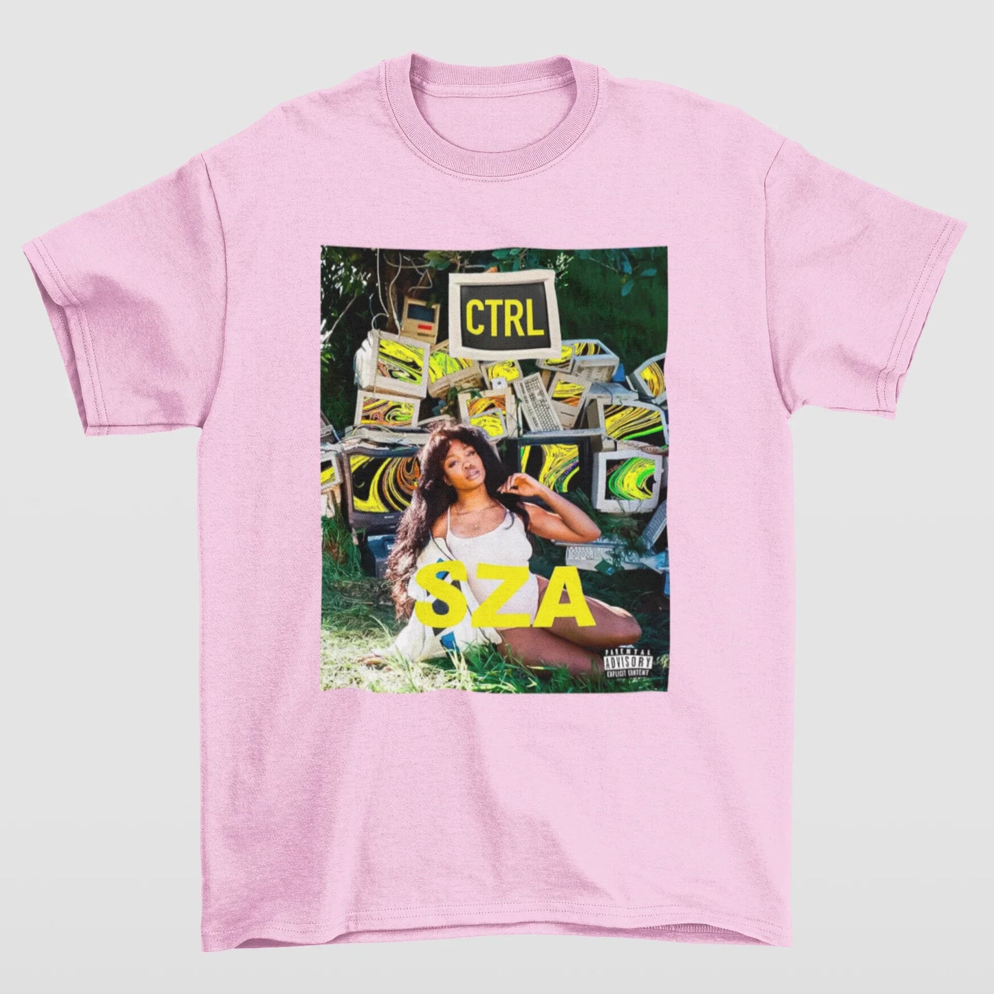 Camiseta Básica SZA Cantora Ctrl- rosa bebe
