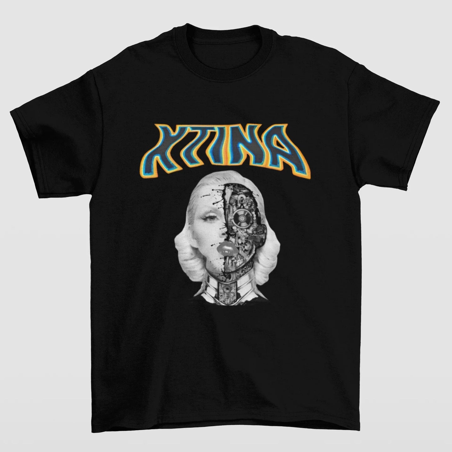 Camiseta Básica Christina Aguilera Bionic- preto