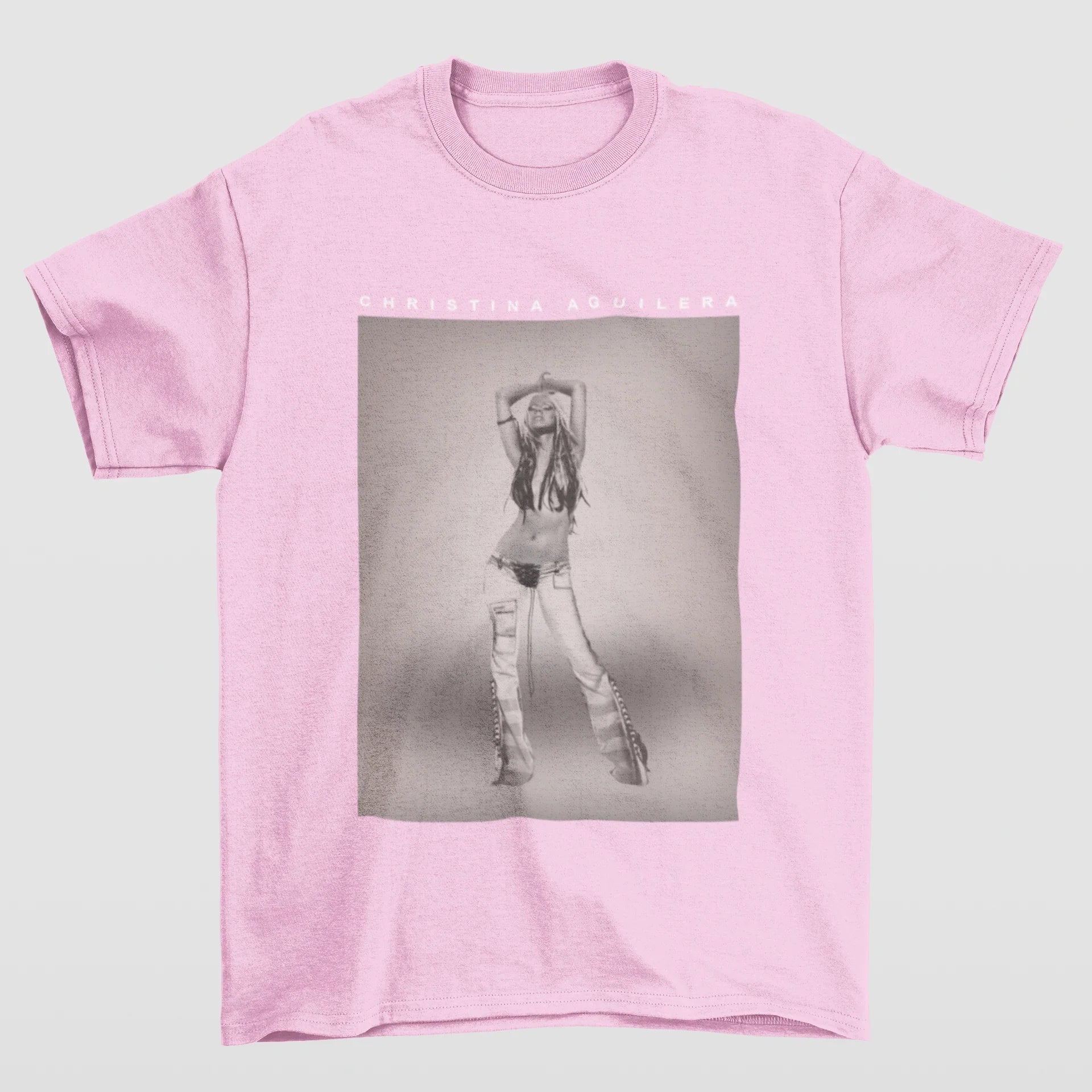 Camiseta Básica Christina Aguilera Cantora- ROSA BEBE