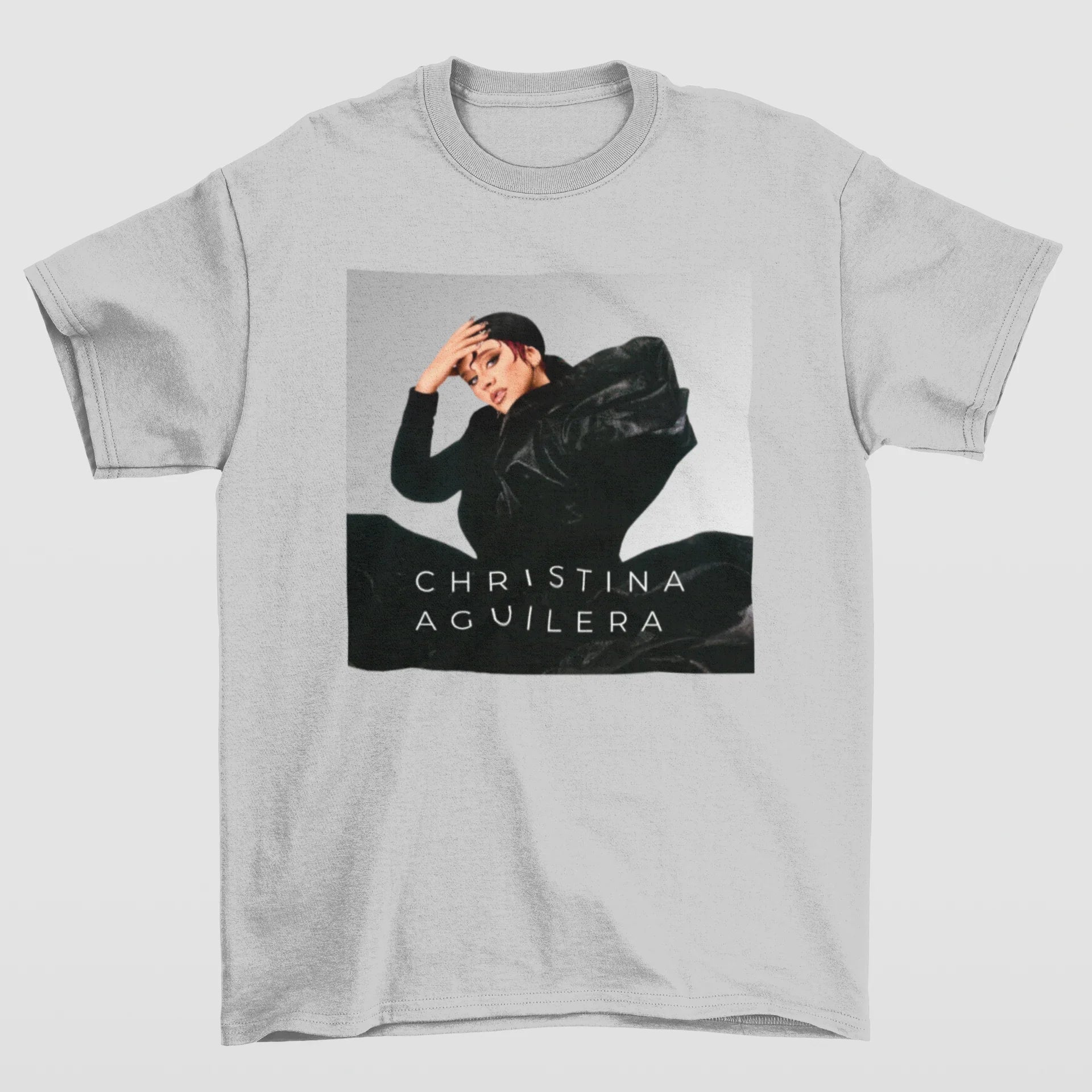 Camiseta Básica Christina Aguilera Dark Clothes- cinza