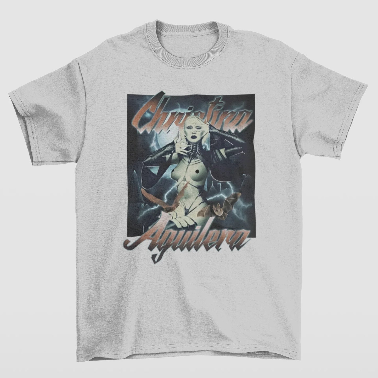 Camiseta Básica Christina Aguilera Bat- CINZA