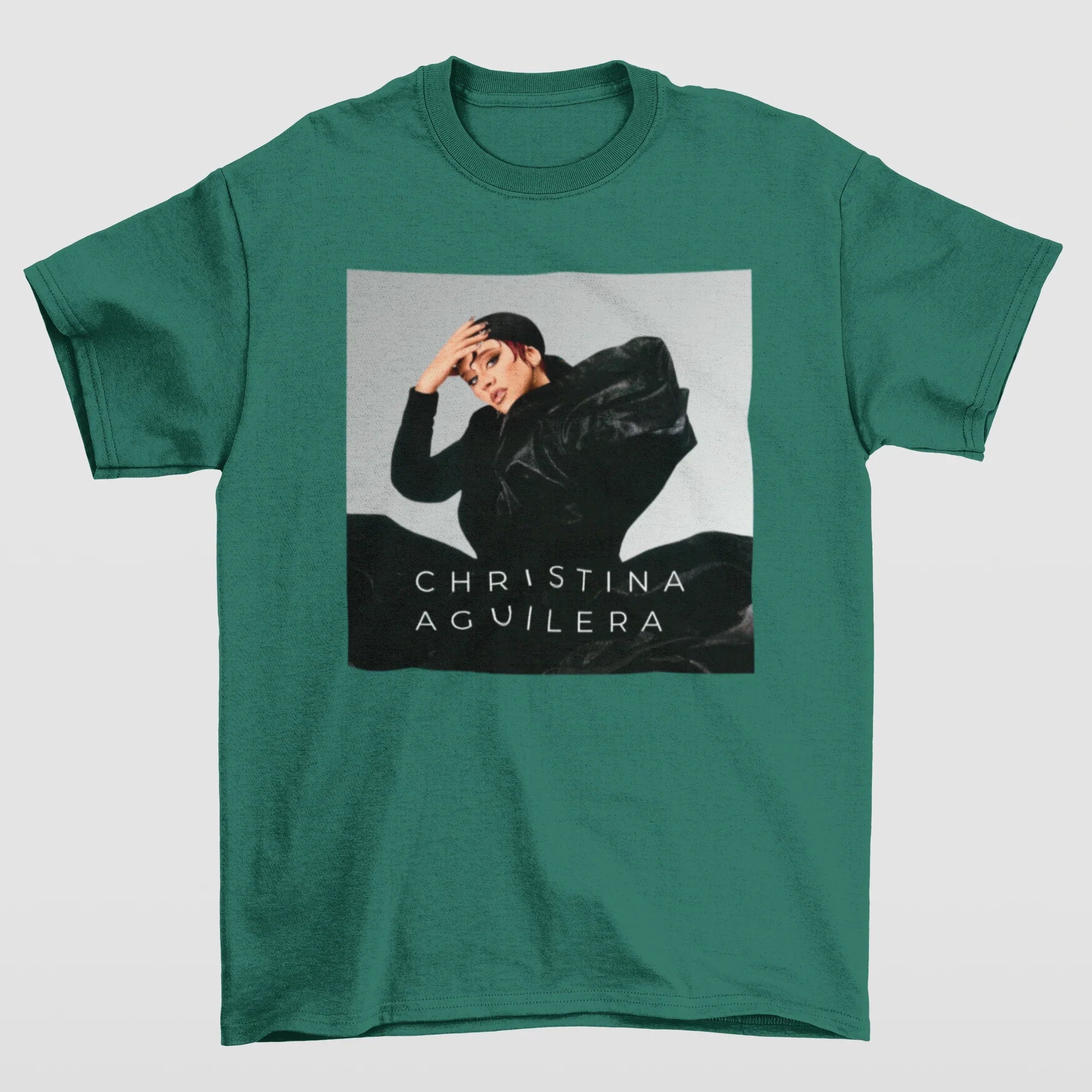 Camiseta Básica Christina Aguilera Dark Clothes- verde