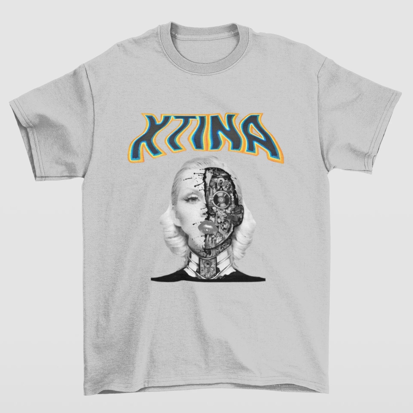 Camiseta Básica Christina Aguilera Bionic- CINZA