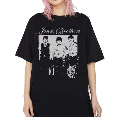 Camiseta Básica Jonas Brothers Retro Preto