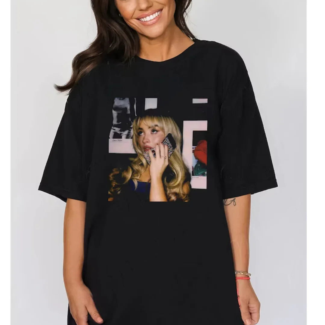 Camiseta Básica Sabrina Carpenter Vintage-PRETO