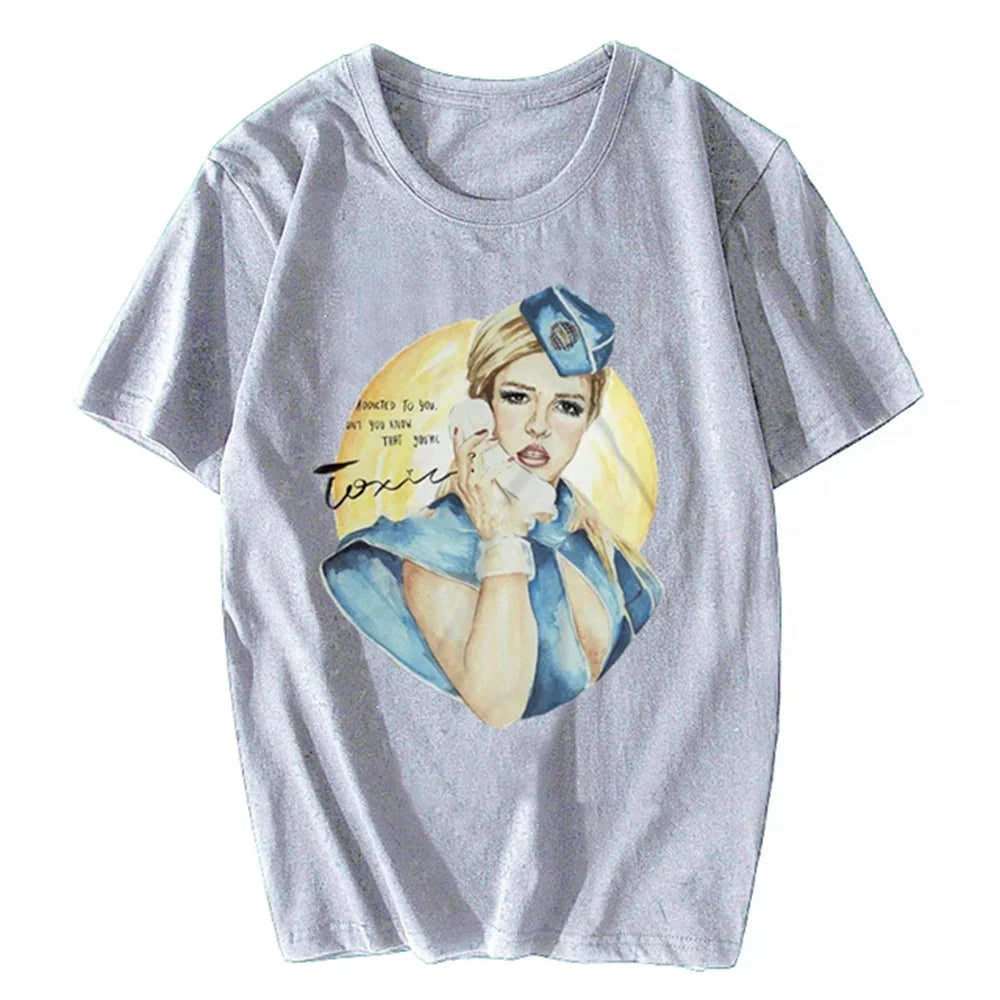 Camiseta Básica Britney Spears Toxic - Cinza