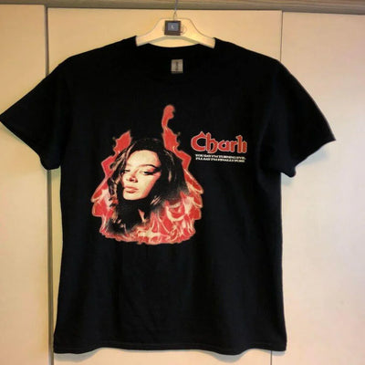 Camiseta Básica Charli XCX Finally Pure Preto