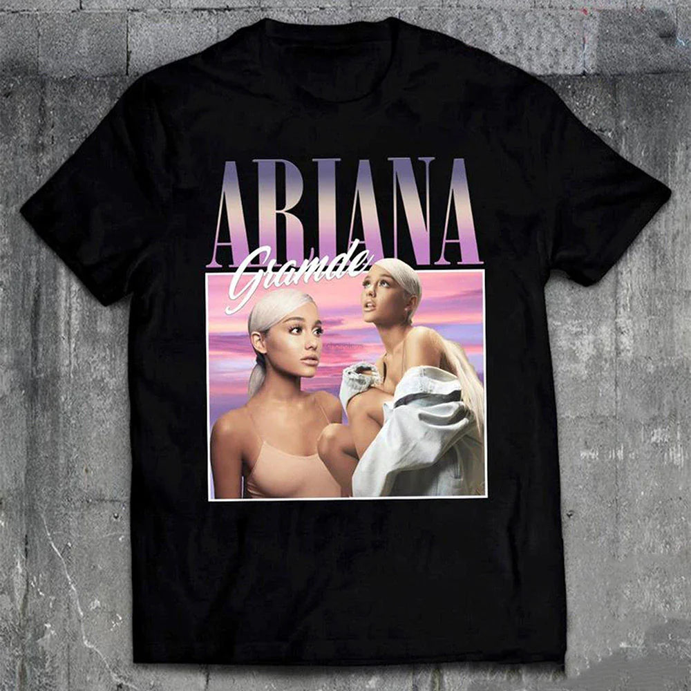 Camiseta Básica Ariana Grande Singer - Preto