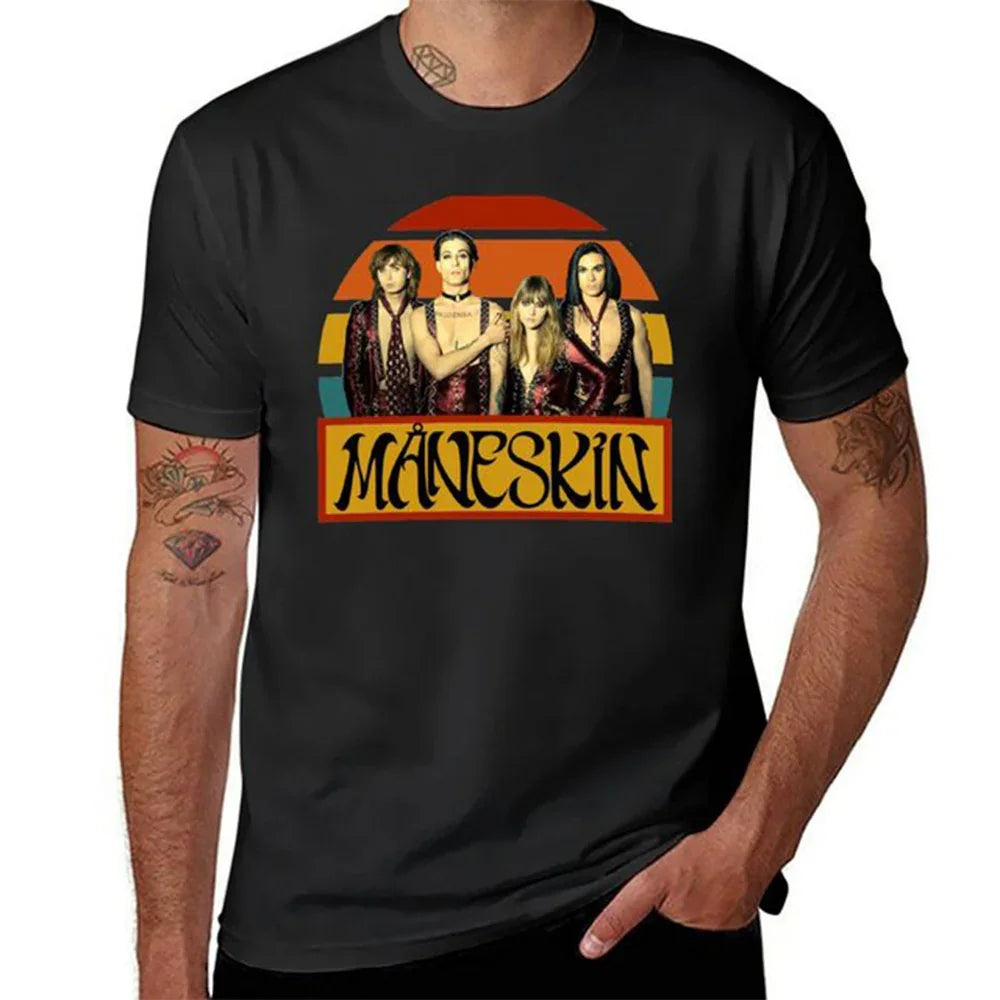 Camiseta Básica Maneskin Retrô - preto