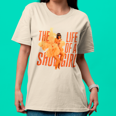 Camiseta Básica Taylor Swift The Life Of a Showgirl Drink