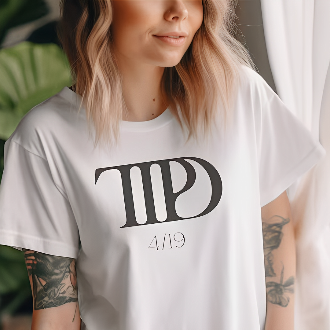 Camiseta Básica Taylor Swift 04/19