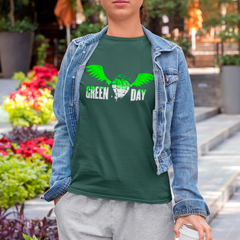 Camiseta Básica Granada Asas Green Day