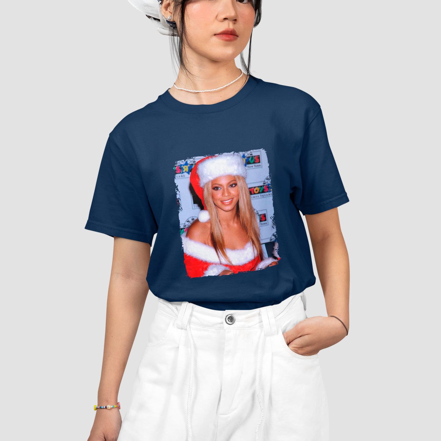 Camiseta Básica Christmas Beyonce