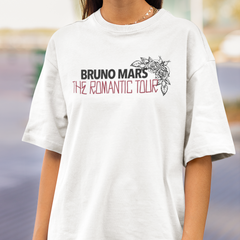 Camiseta Básica Bruno Mars The Romantic Tour Logo