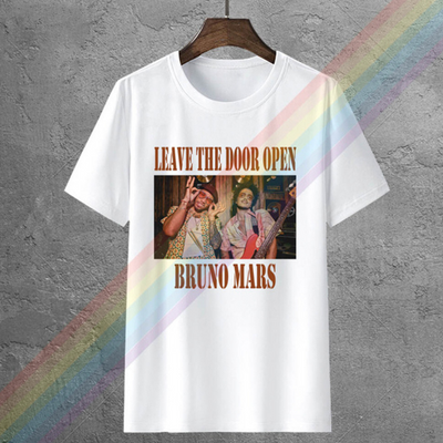 Camiseta Básica Leave The Doors Open Bruno Mars