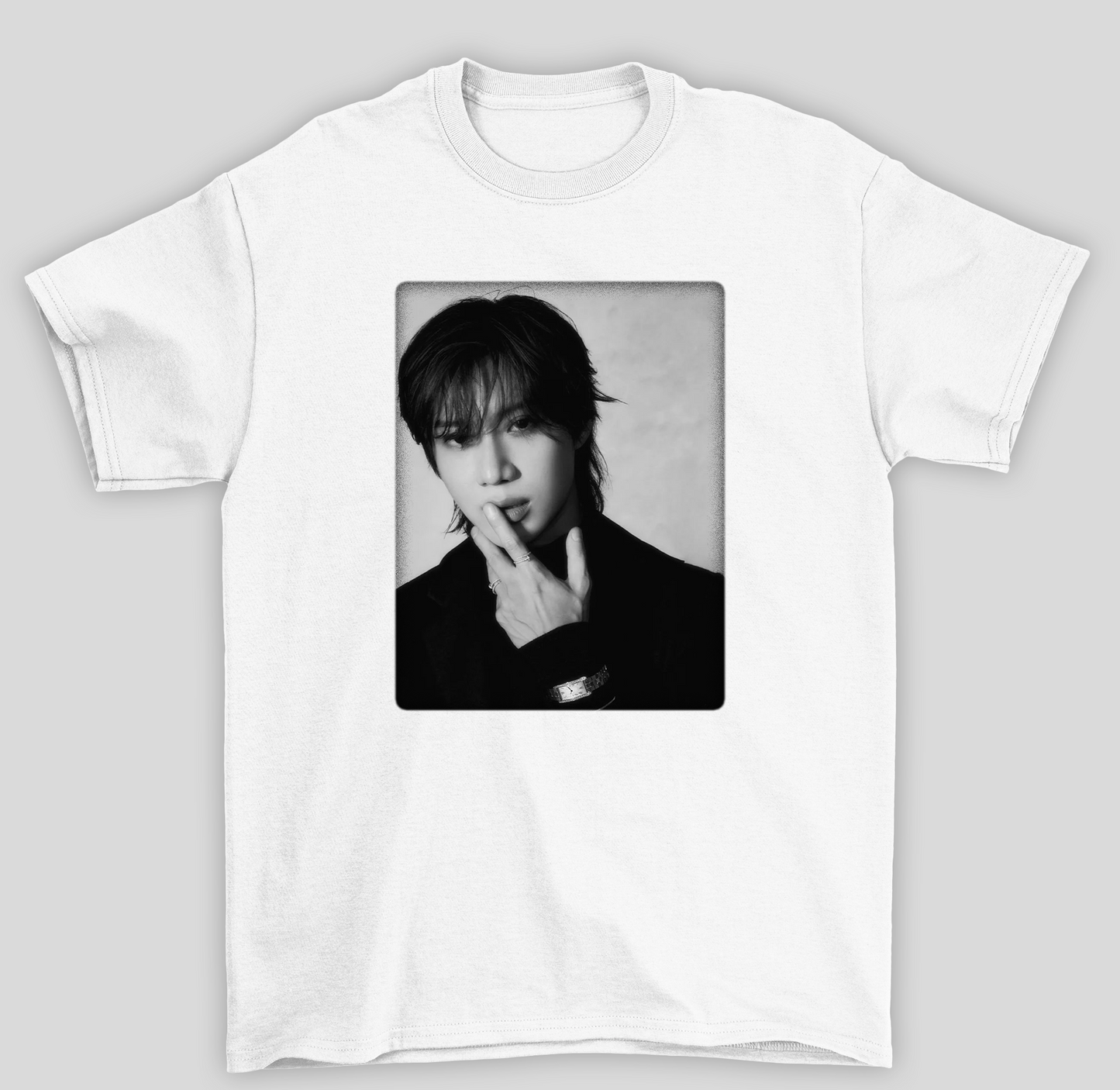 Camiseta Básica Shinee Taemin Photo P&B- branco