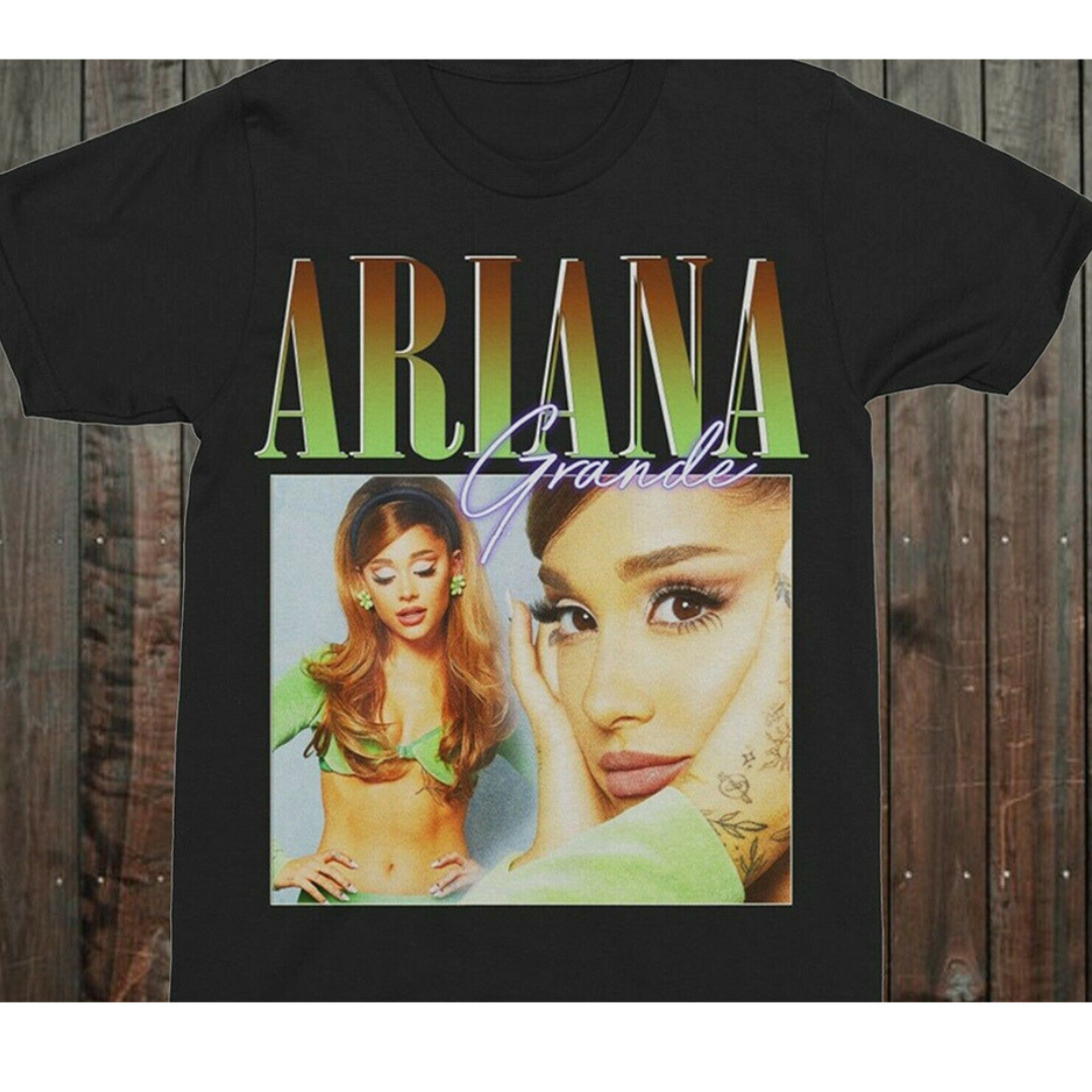 Camiseta Básica Ariana Grande Cute