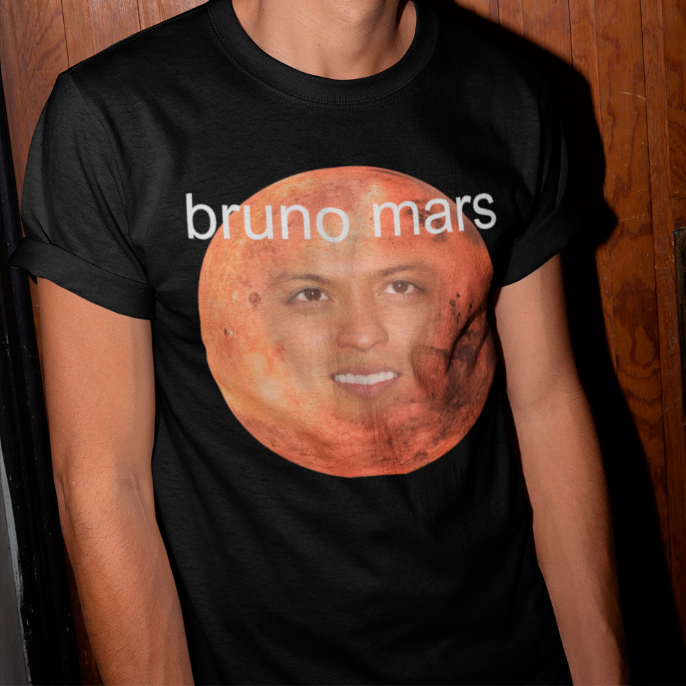 Camiseta Básica Bruno Mars Meme Funny