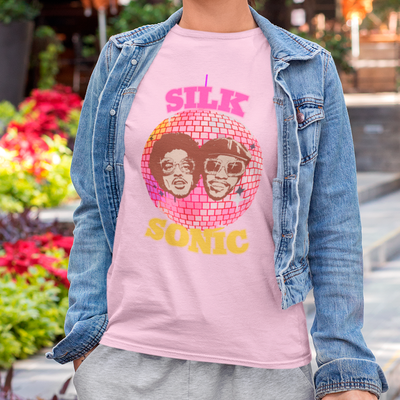 Camiseta Básica Bruno Mars Silk Sonic