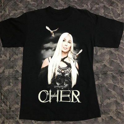 Camiseta Básica Cher Livin