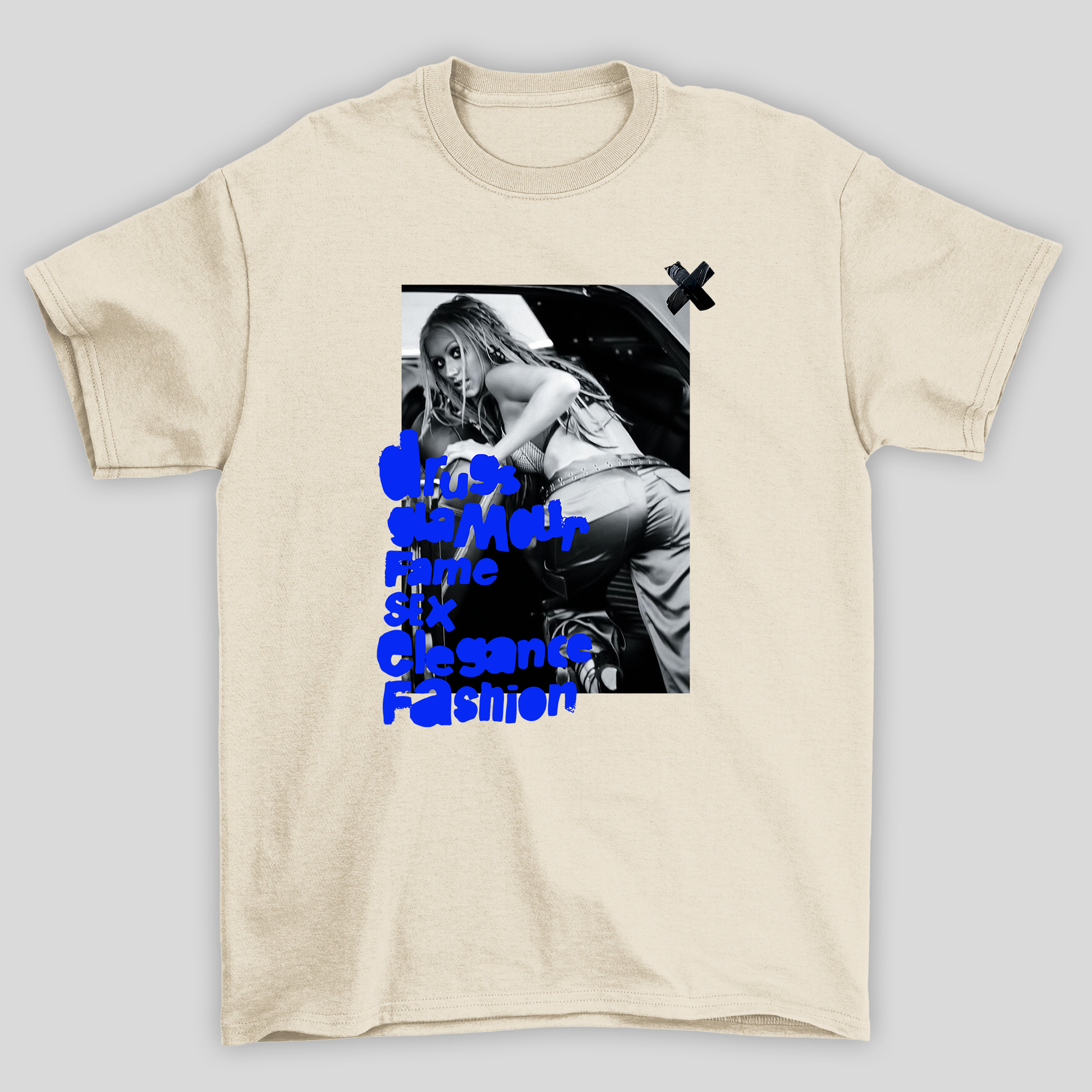 Camiseta Básica Christina Aguilera Life- pérola
