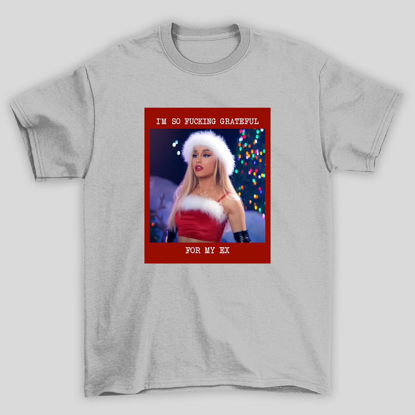 Camiseta Básica Ariana Grande Christmas - CINZA