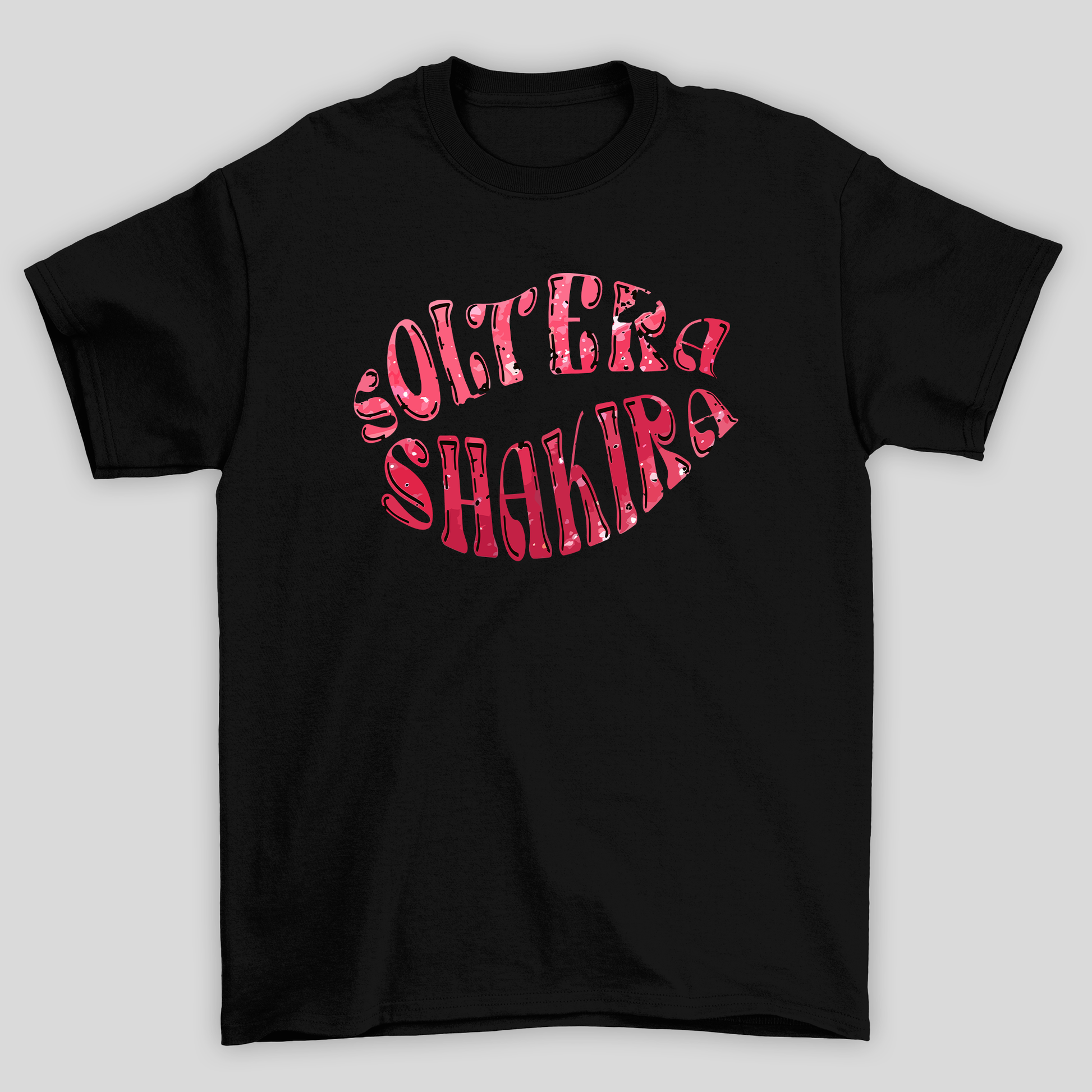 Camiseta Básica Shakira Letter Soltera- preto